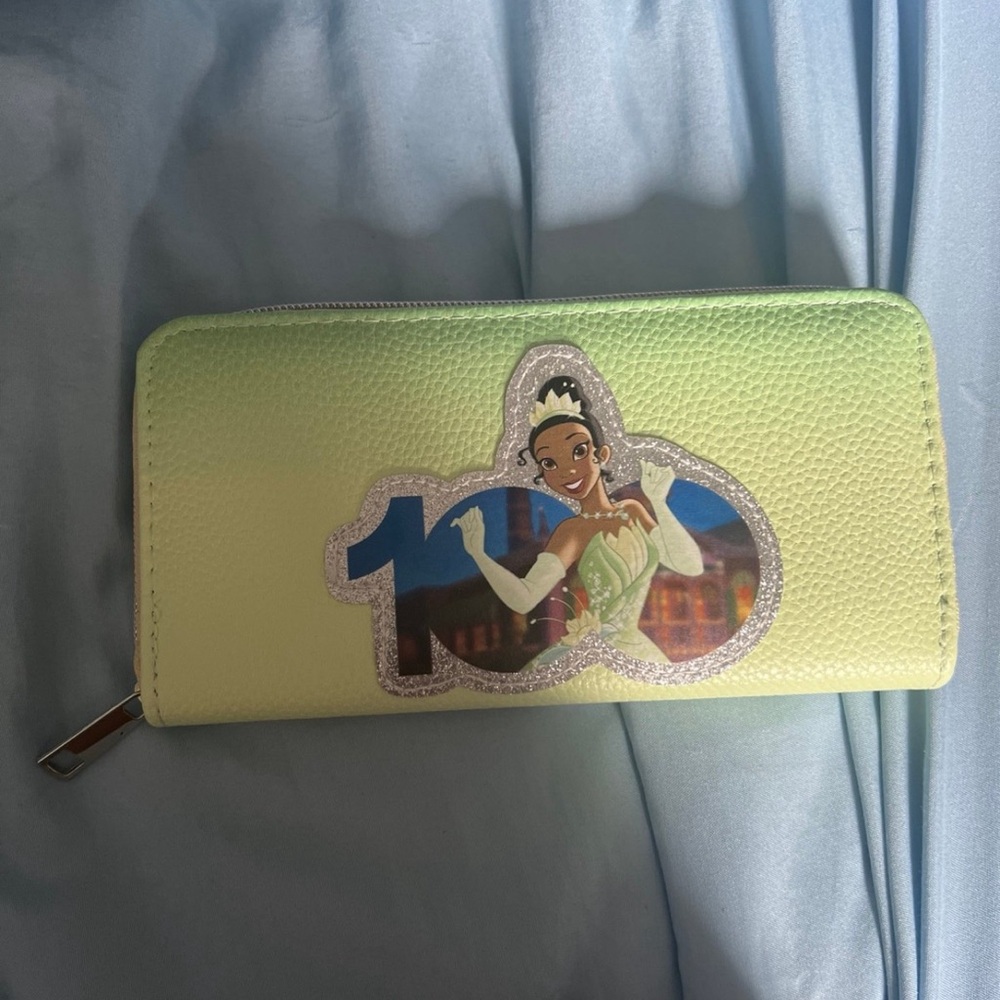 Disney Tiana wallet
